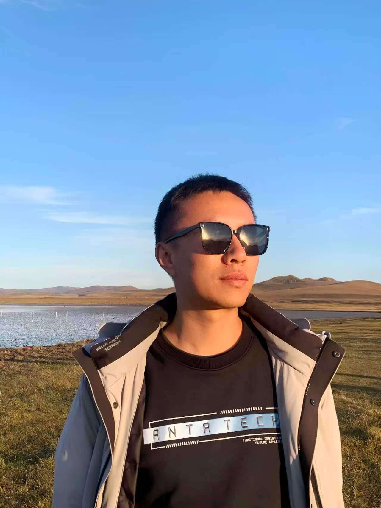 Yunbin Tu